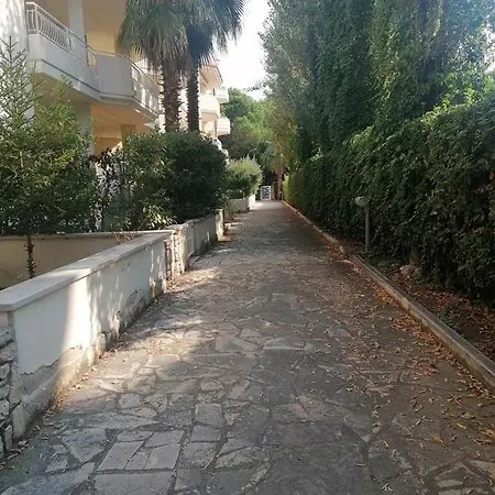 Playa Pineta Апартаменты *